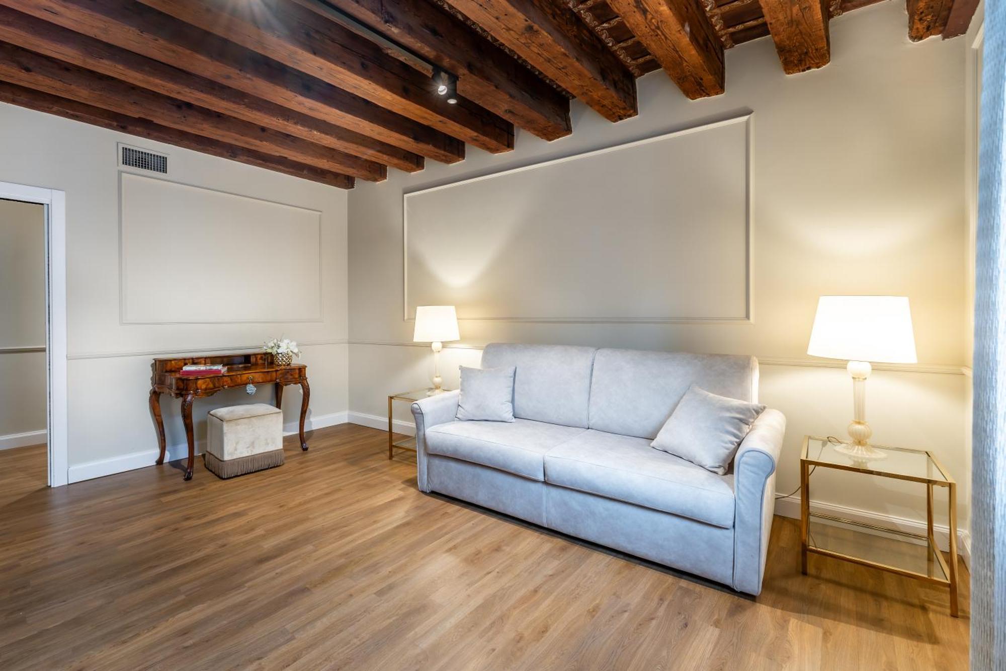ונציה San Vio Palace Luxury Apartments מראה חיצוני תמונה